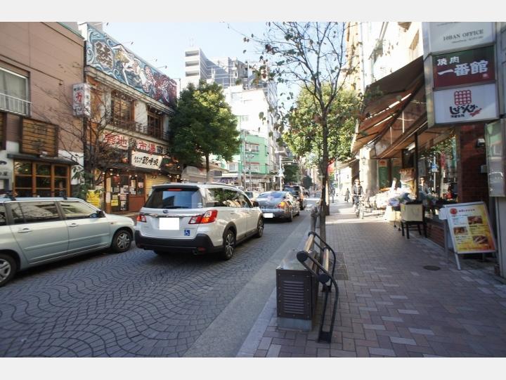 前面道路【TAKADEN麻布十番】
