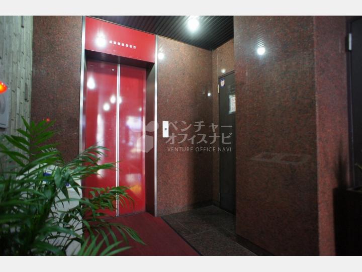 エレベーター【中部電材ビル】