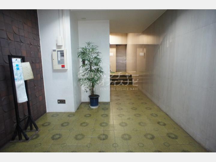 共用部通路【新宿太陽ビル】