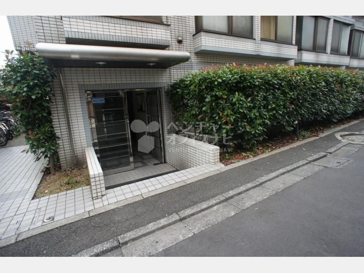 入口【プラザ・新宿】