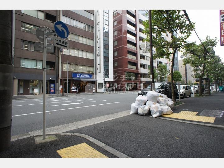 前面道路【陽光ビル】