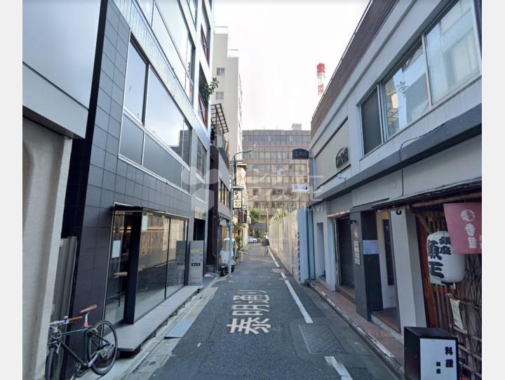 【前面道路】銀座昭和イーティングビル