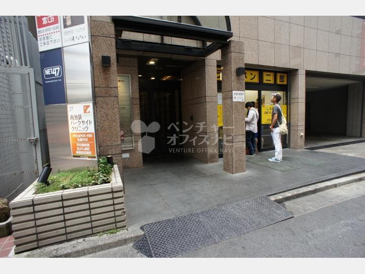 入口【いちご東池袋ビル】